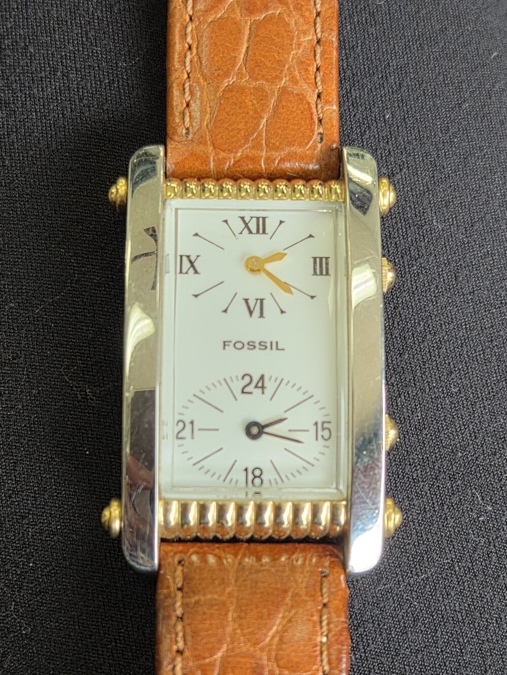 Fossil Watch - Picture 2 of 5